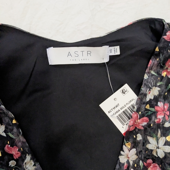 NWT ASTR Floral Print V Neck Long Sleeve Shirt Womens Size XS VARIOUS SI… - Picture 6 of 7